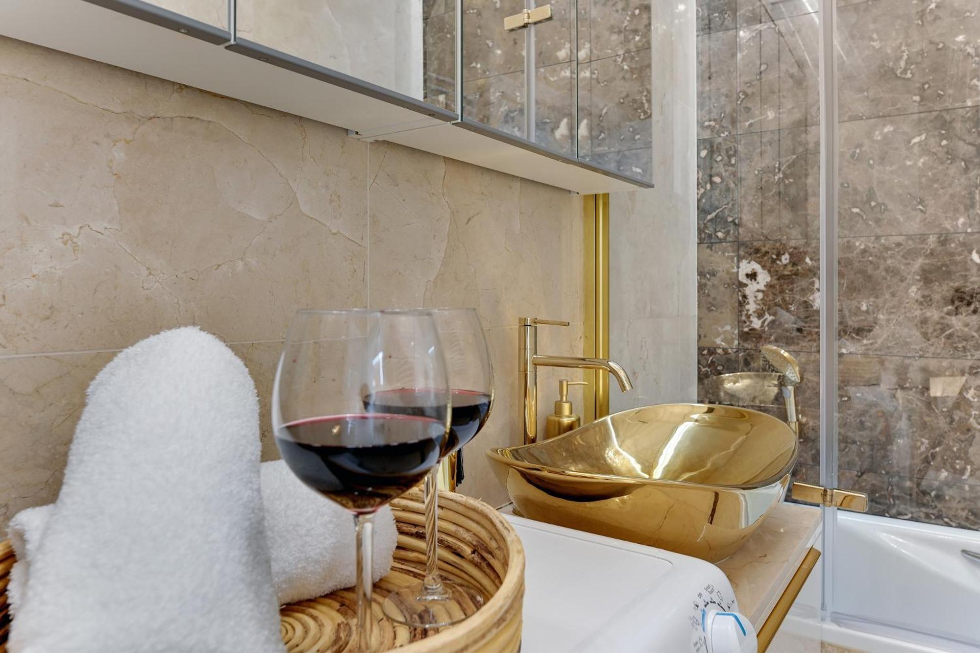 Granaria Kingdom & Happiness Premium Apartments By The River - Gratis Prosecco Гданск Екстериор снимка
